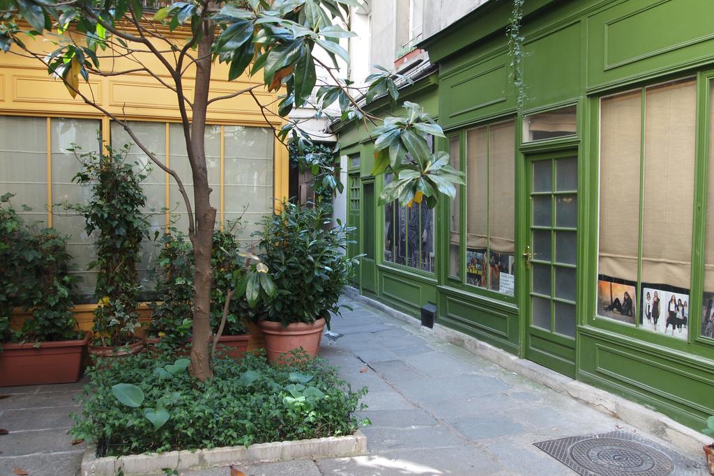 Petit Paris - Oasis In Marais Διαμέρισμα Εξωτερικό φωτογραφία